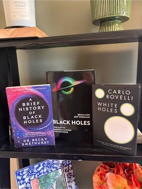 Black Holes & White Holes Book Bundle